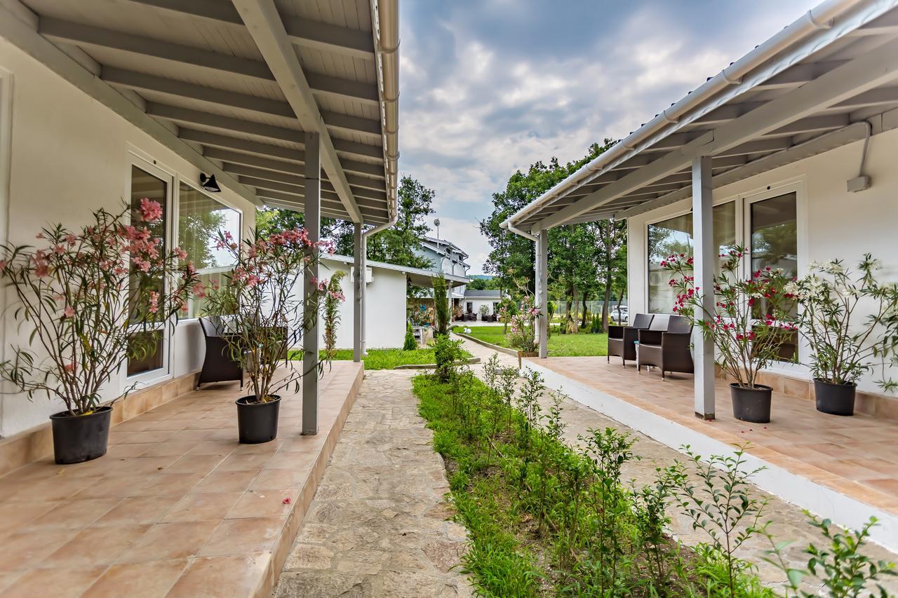 St Anastasia Hotel Burgas Exterior photo